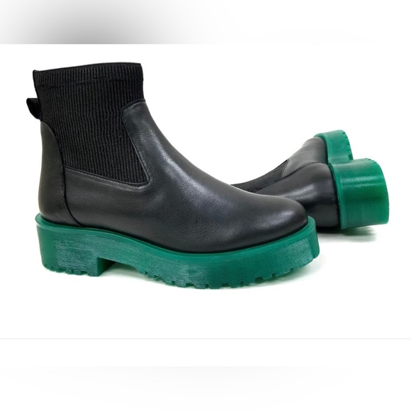 OOBASH
Olivia Green Platform Chelsea Boots - Picture 2 of 5